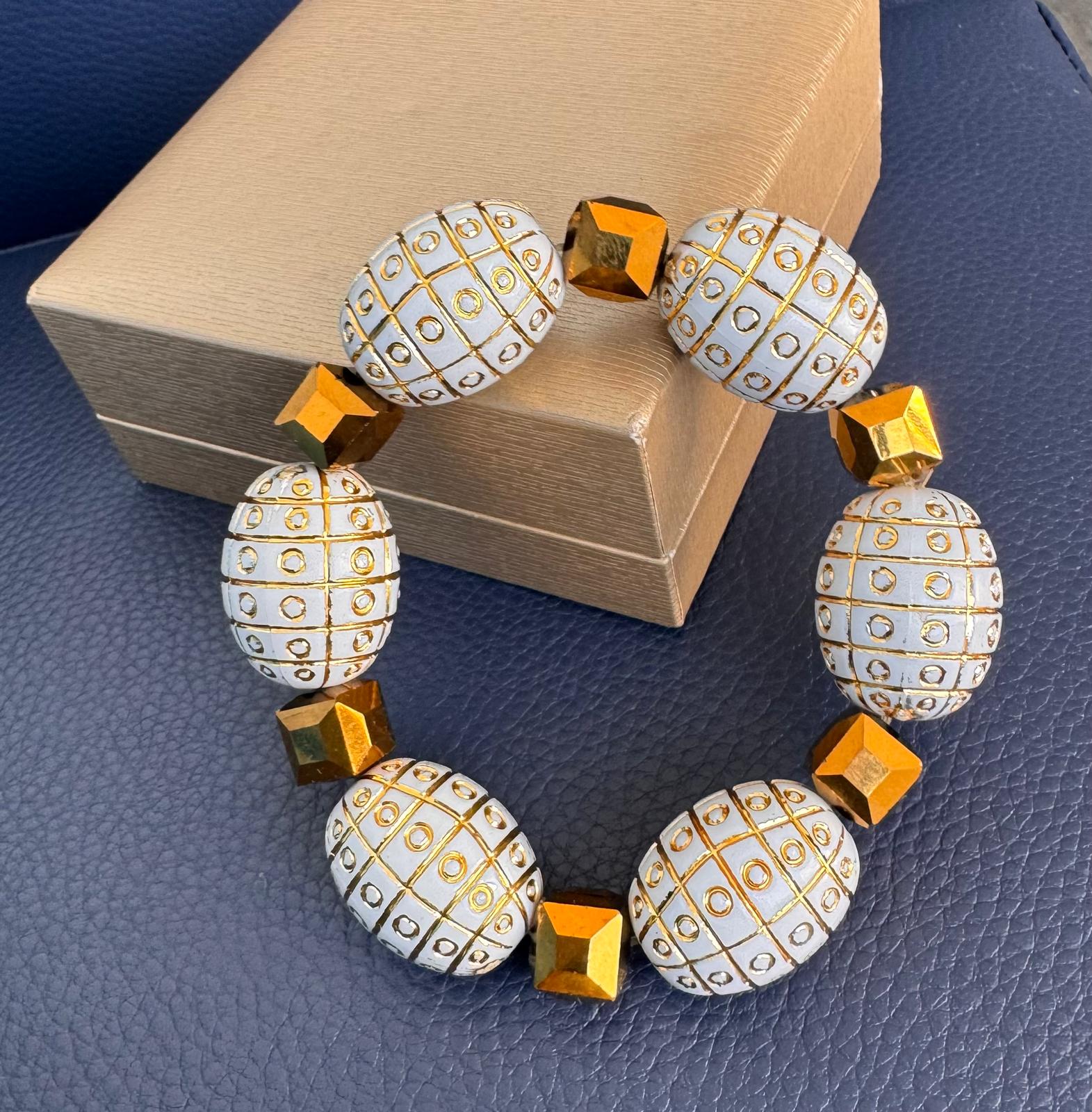 Elegant White and gold beaded  bracelet 